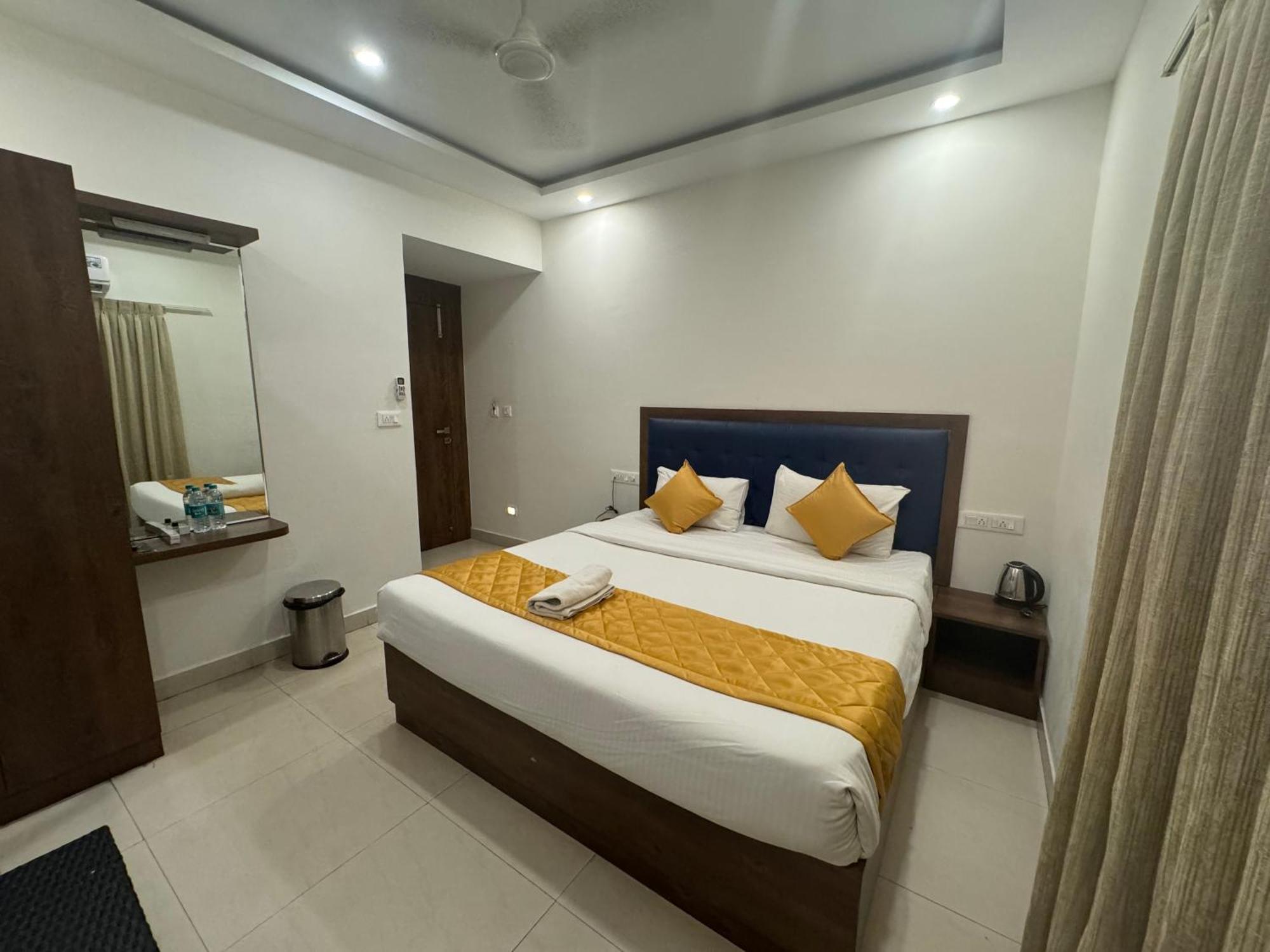 Jn Guestline 호텔 Devanahalli 외부 사진