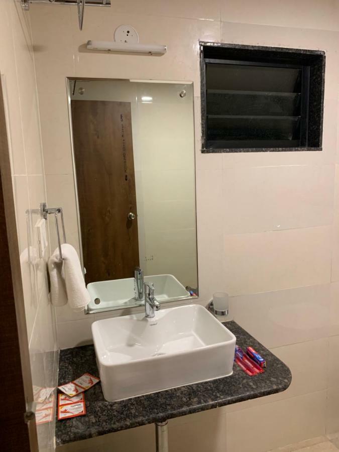Jn Guestline 호텔 Devanahalli 외부 사진